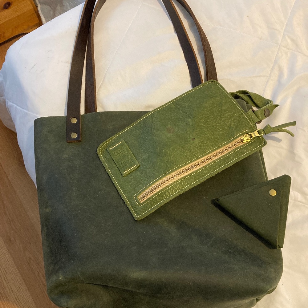 3 piece Portland Leather set